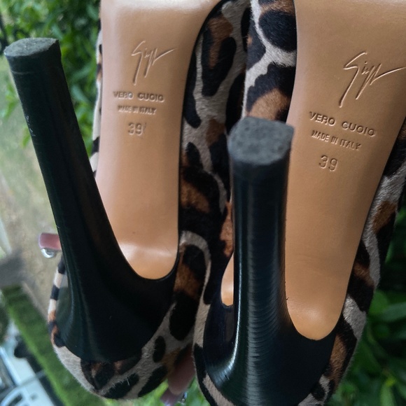 Giuseppe Zanotti Heels Leopard Print Pony Hair Stiletto EU 39 w/protect sole! - Picture 2 of 6